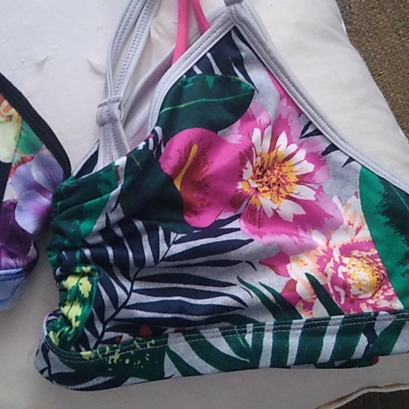 SOLD Two Tops - Picture 3 of 4